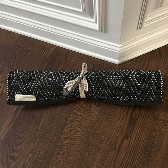 Dash & Albert NEW Diamond Black/Ivory Indoor/Outdoor Rug - Picture 11 of 11